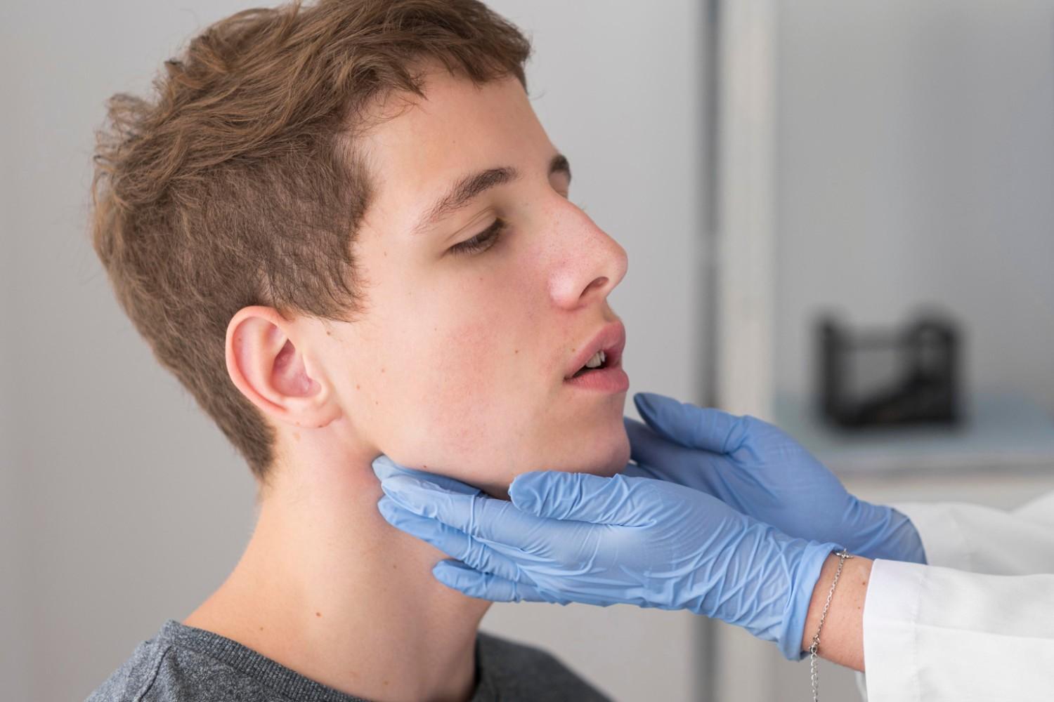 Jaw Pain, Clicking or Locked Jaw? 8 Common TMJ Symptoms You Shouldn't Ignore
